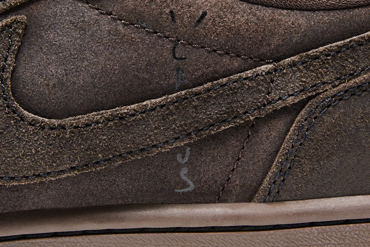 Travis Scott x Jordan 1 Retro Low OG SP Velvet Brown